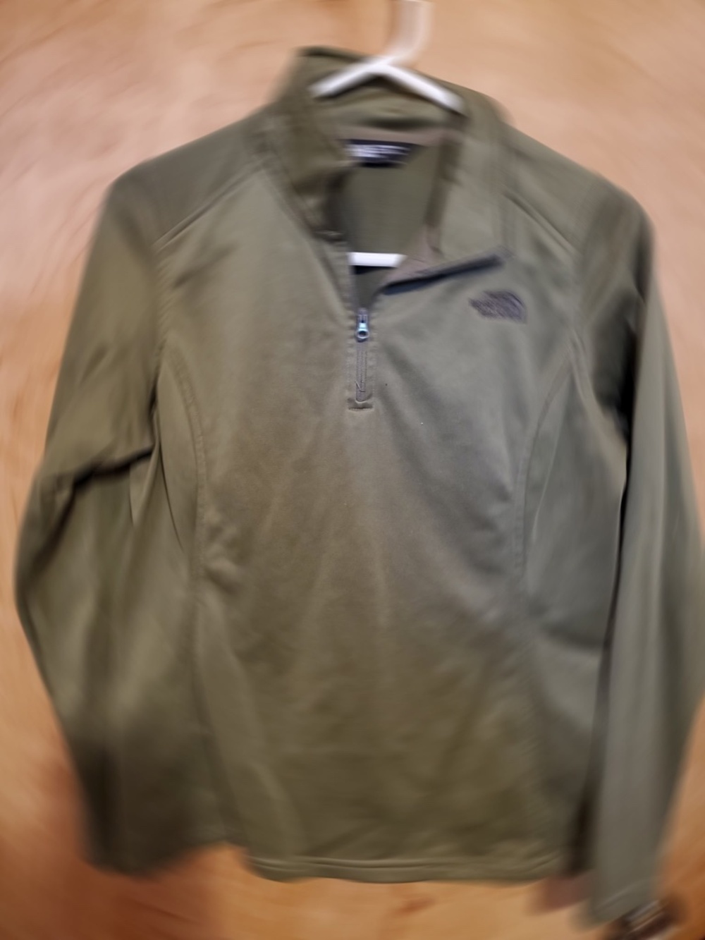 #764 Women's shirt by the north face